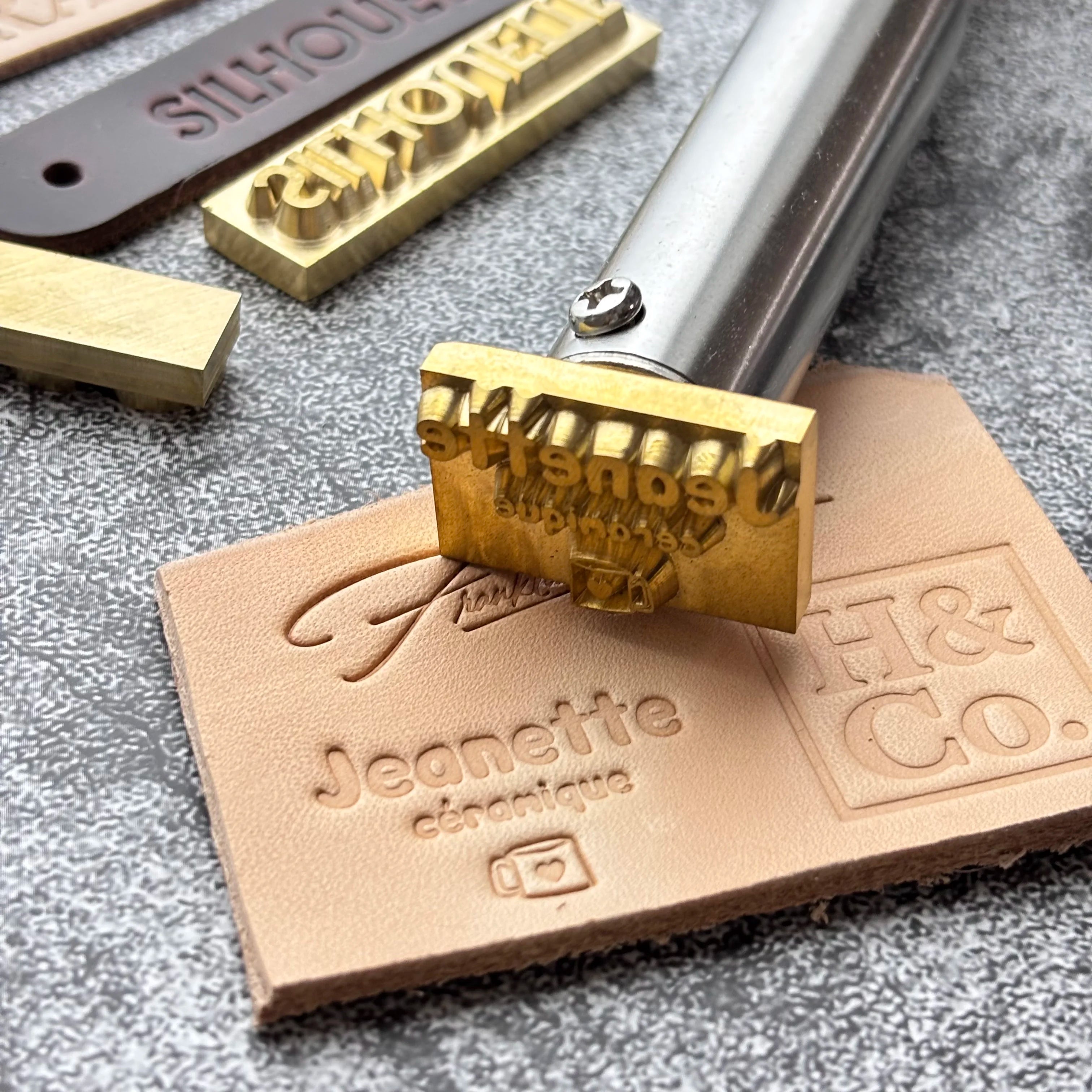 150W/300W Wood Branding Iron for Woodworking Customized Logo Brass Heat Stamp No Temperature Adjusted